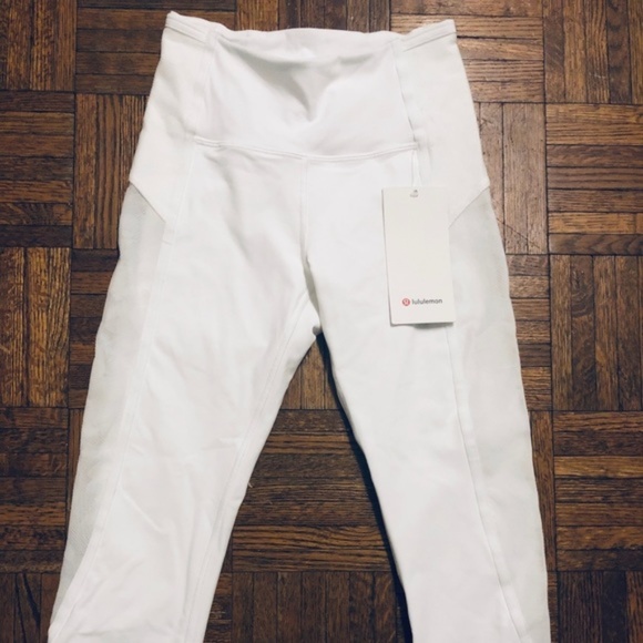 lululemon athletica Pants - NWT Lululemon Wunder Under HR Crop Leggings